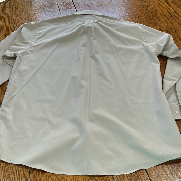 Van Heusen brand light tan dress shirt. Long sleeve. Size large (16 1/2 - 32/33) - Picture 7 of 7